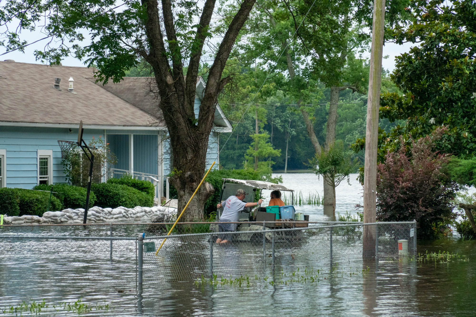 Last spring’s record flooding of the Arkansas River near Toad Suck also caused nearby Lake Conway to overflow, engulfing lakefront homes. (Jordan Laird/News21)