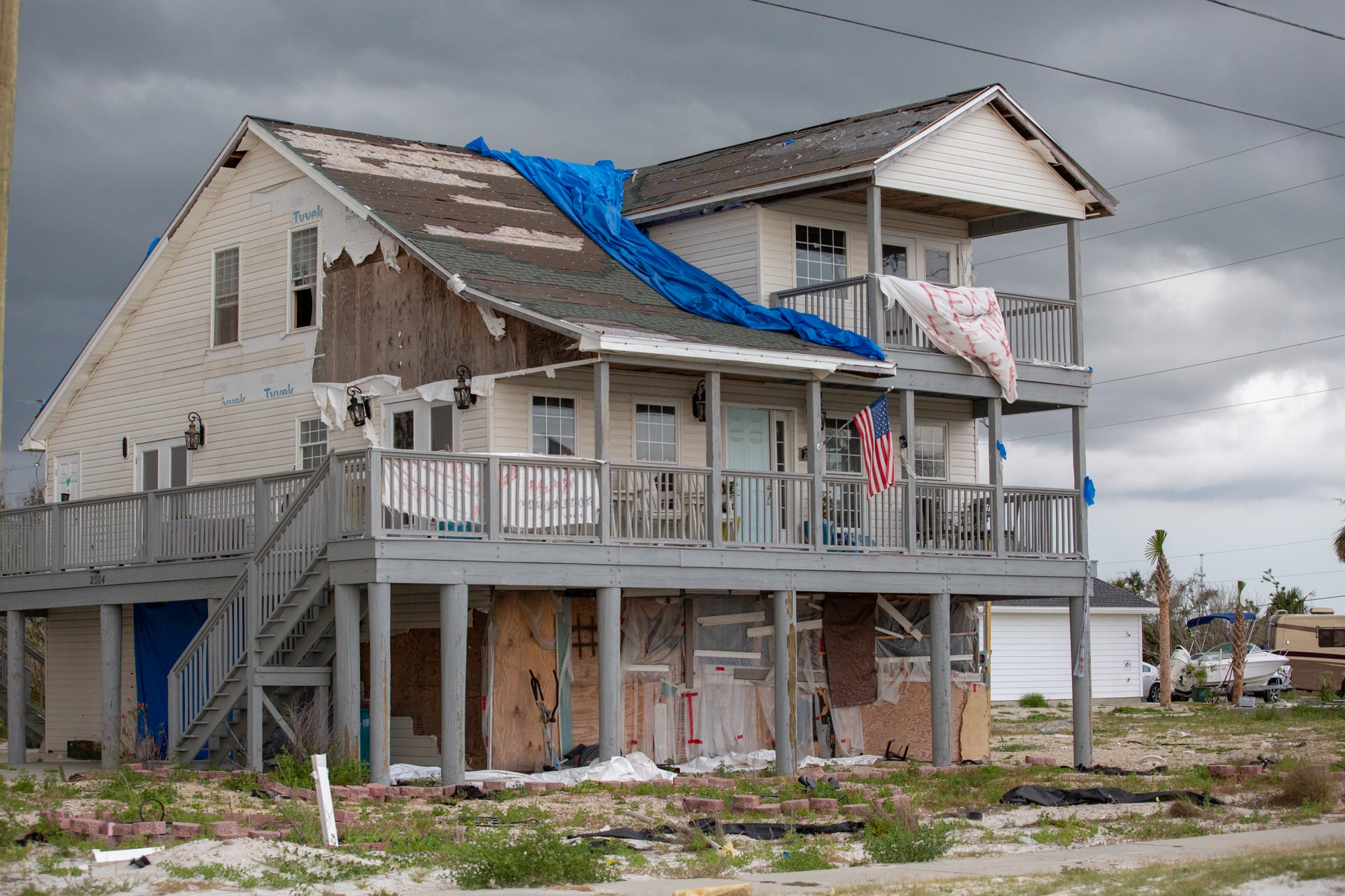 The eye of Hurricane Michael hit Mexico Beach, Florida, where damages have yet to be repaired. (Peter Nicieja/News21).
